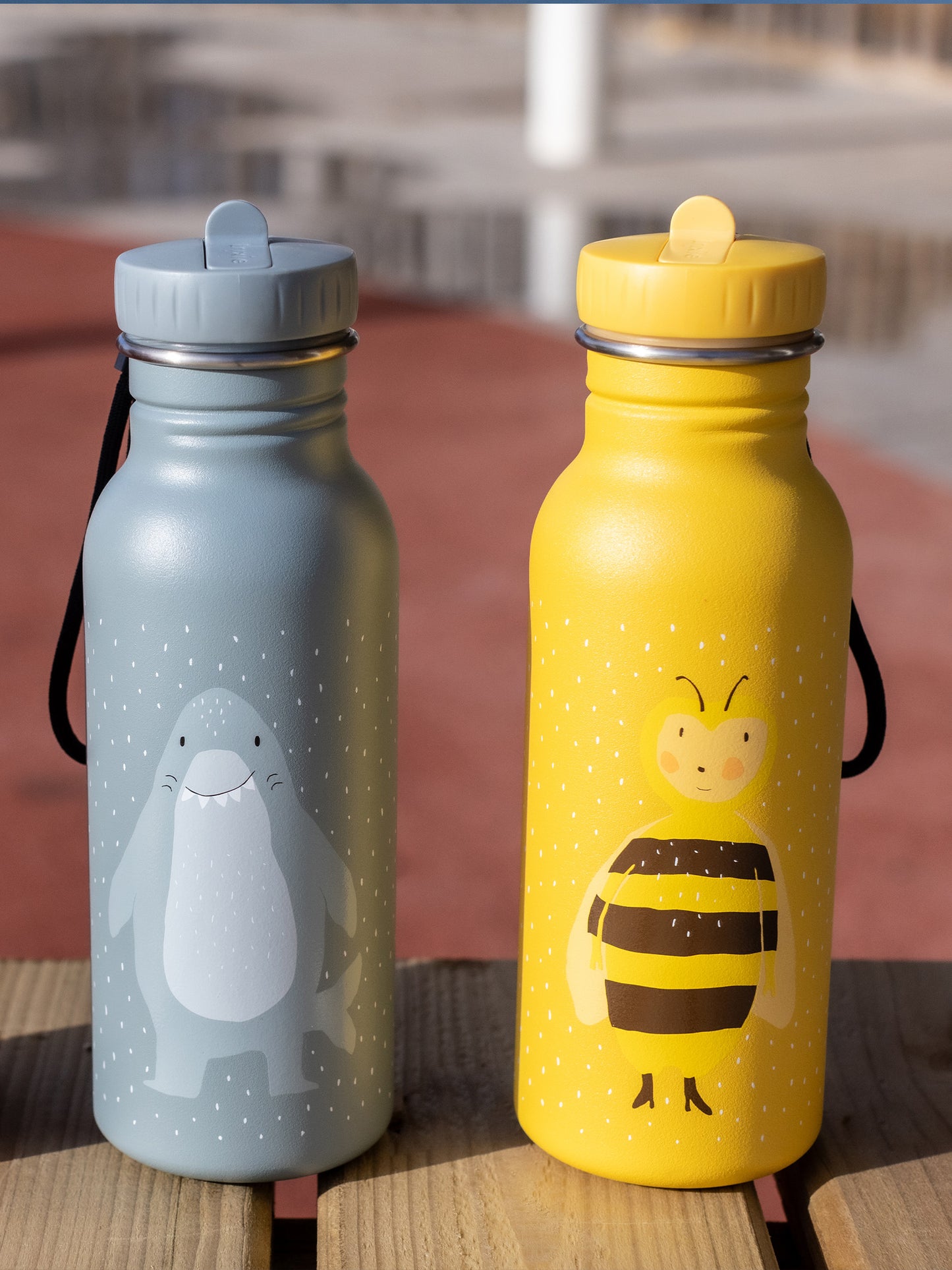 BOTELLA GRANDE MR. SHARK Trixie KIDSME