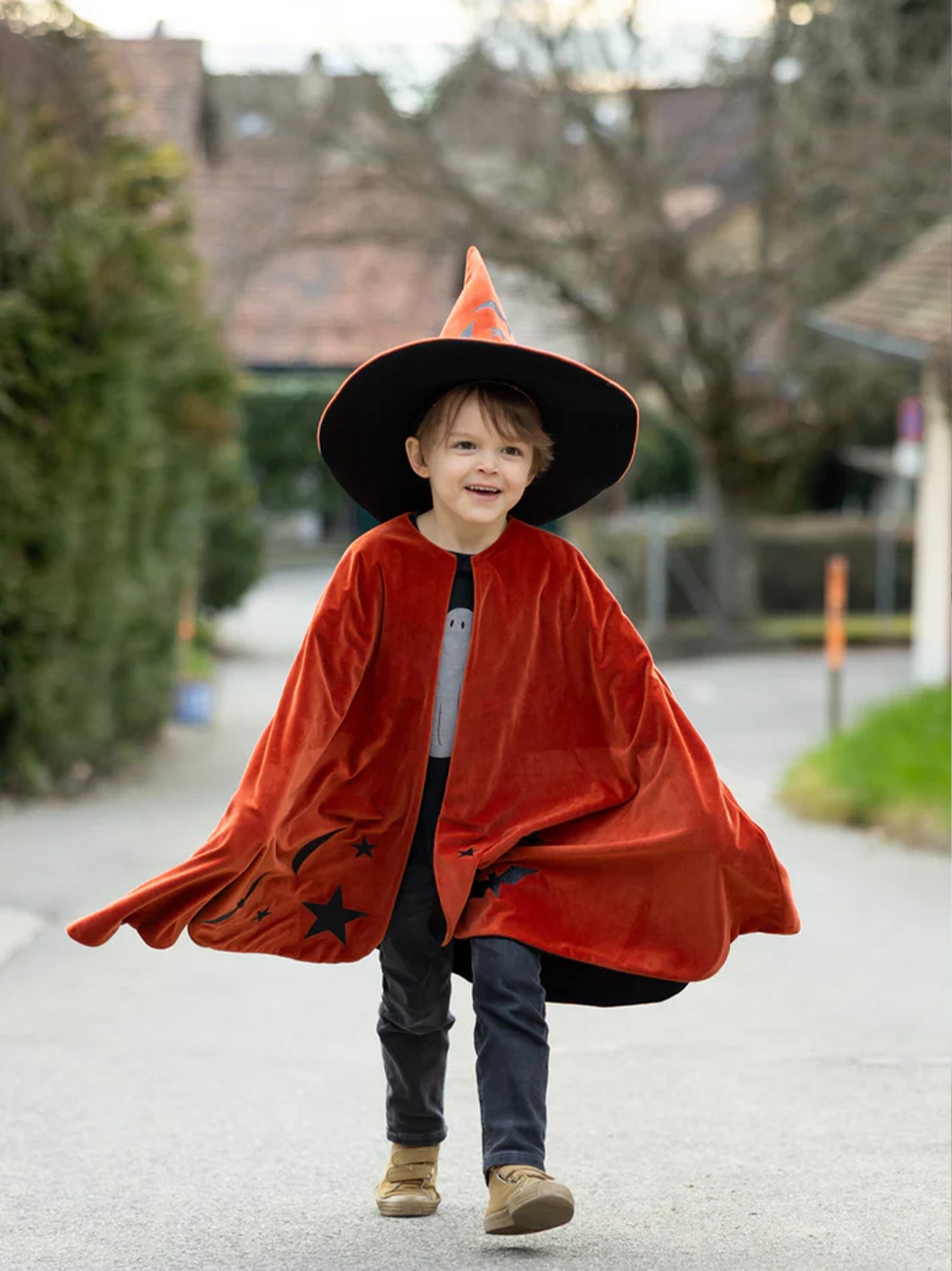 CAPA Y SOMBRERO DE MAGO DE OTOÑO