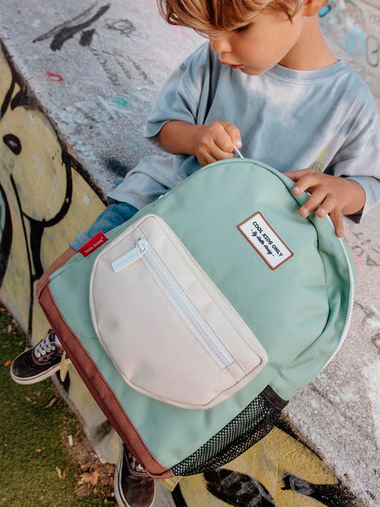 MOCHILA PLÁSTICO RECICLADO PISTACHE Kidsme Store KIDSME
