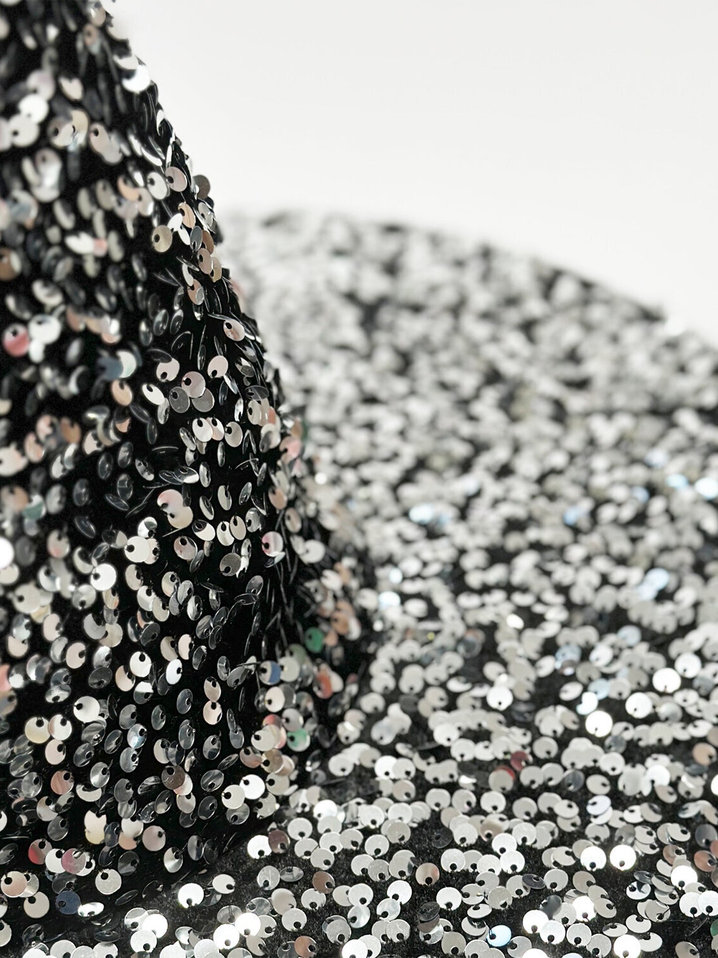 SOMBRERO BRUJA TERCIOPELO Y LENTEJUELAS Rockahula KIDSME