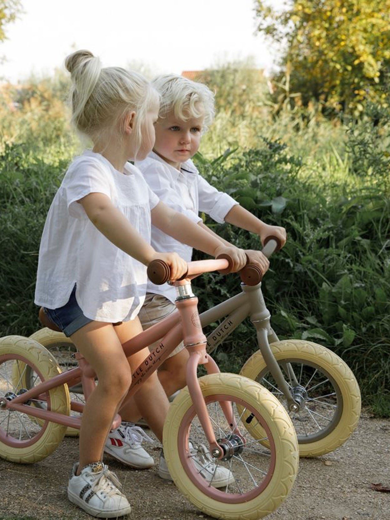 BICICLETA DE EQUILIBRIO ROSA Little dutch KIDSME