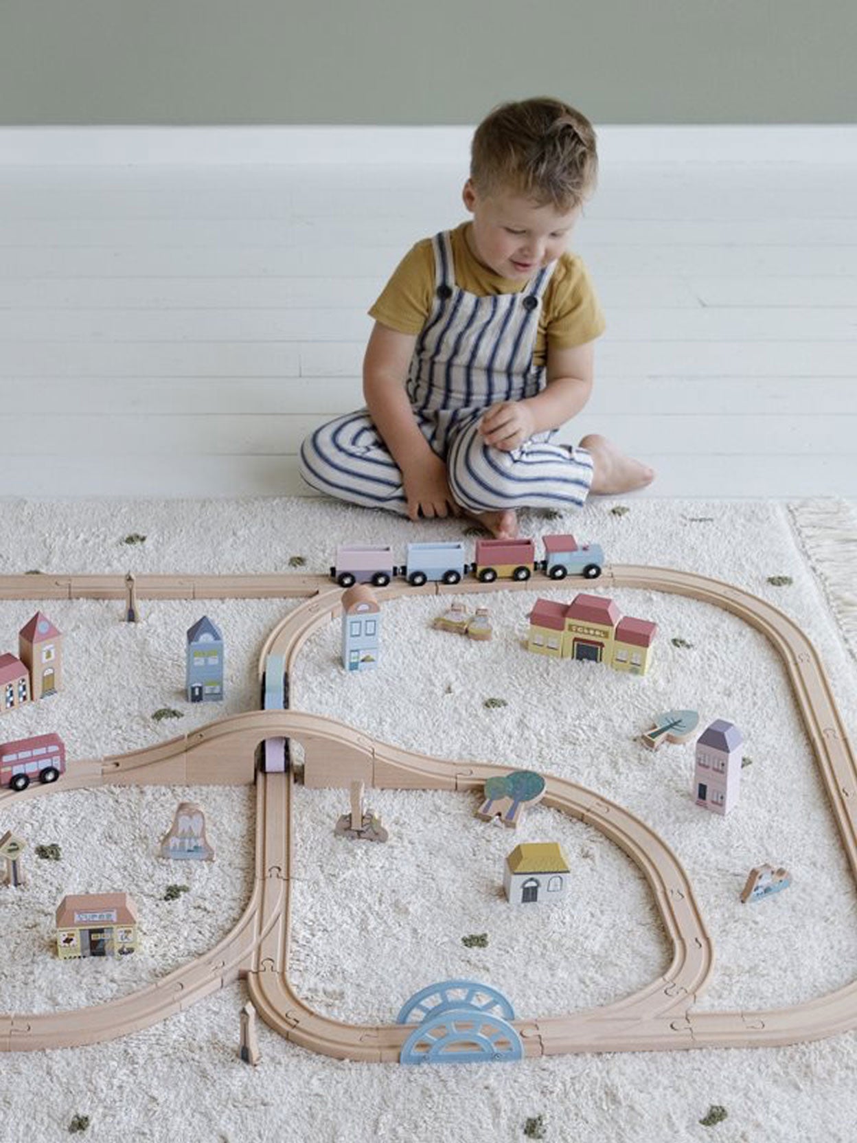 CIUDAD SISTEMA DE TRENES Little dutch KIDSME