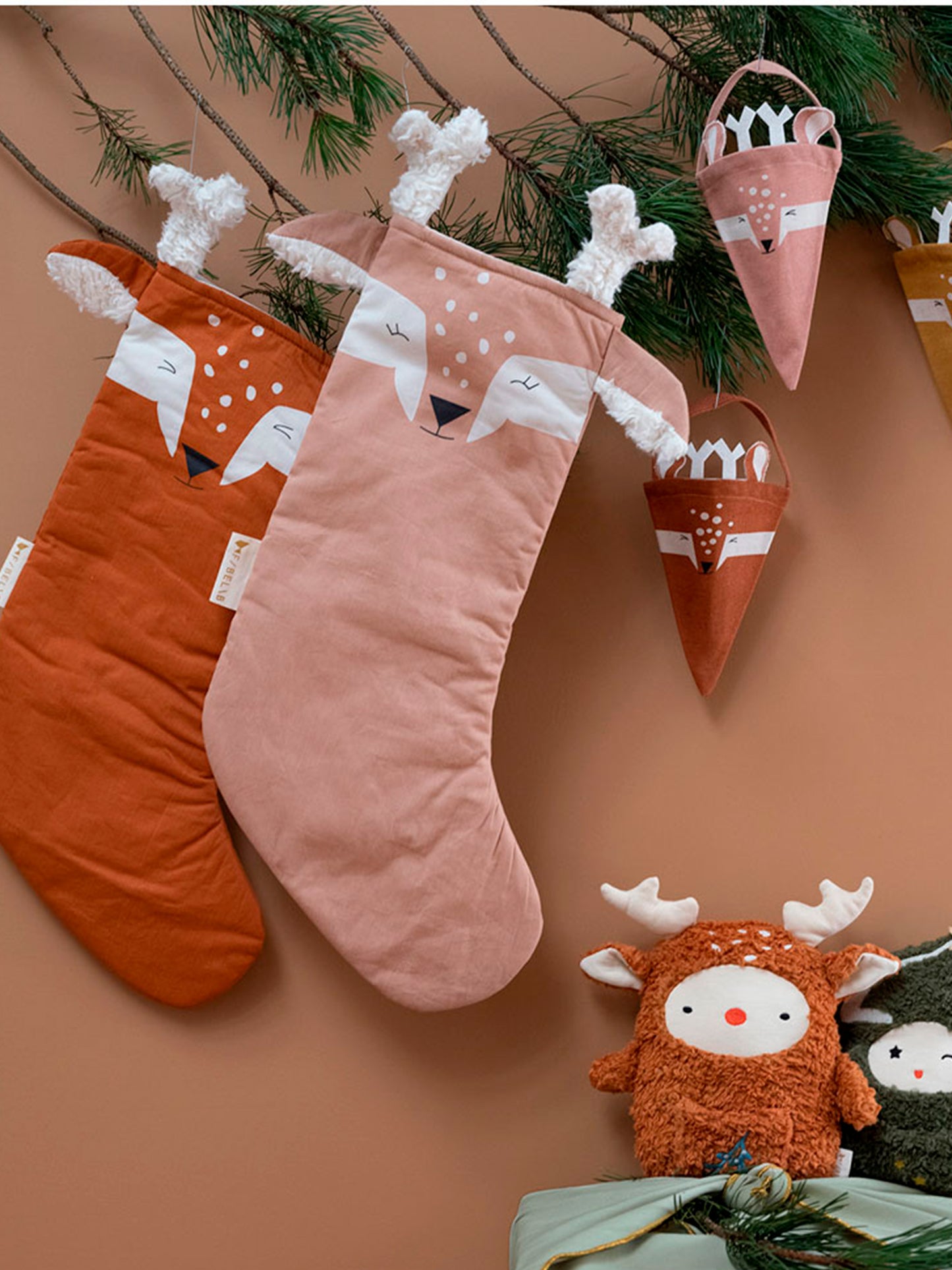 CALCETÍN NAVIDAD DEER OLD ROSE Fabelab KIDSME