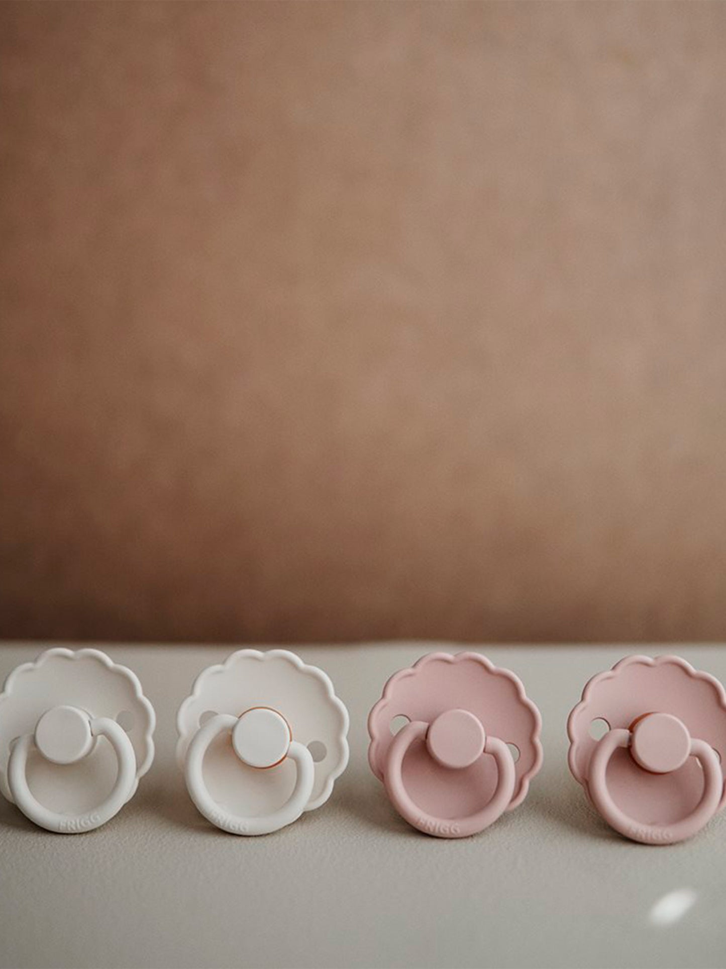 CHUPETE FRIGG DAISY LÁTEX CROISSANT Frigg KIDSME