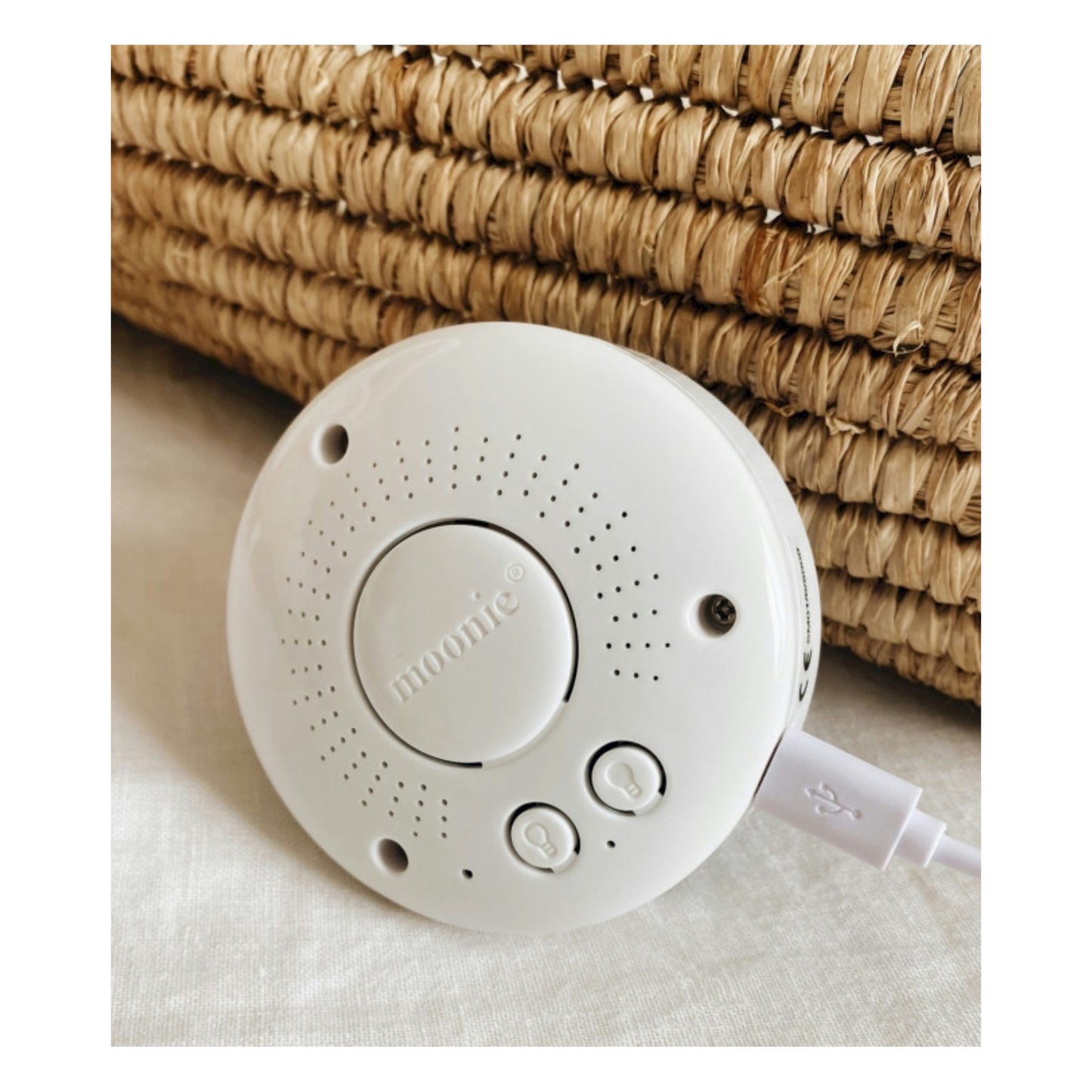 CONEJO DE PELUCHE LUZ Y SONIDO POWDER Moonie KIDSME