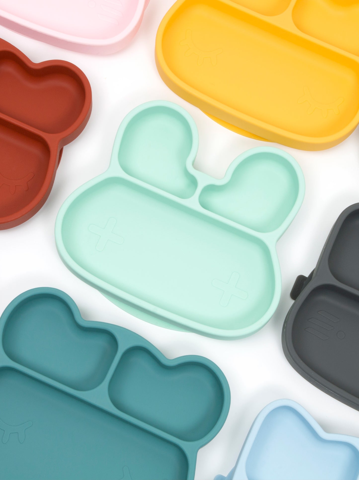 PLATO CON VENTOSA CONEJO GRIS we might be tiny KIDSME