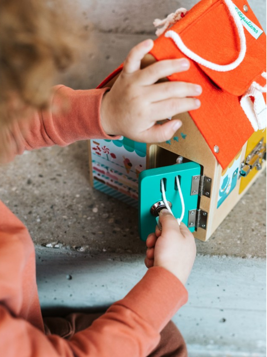 CASA DE APRENDIZAJE DE CIERRES Lilliputiens KIDSME