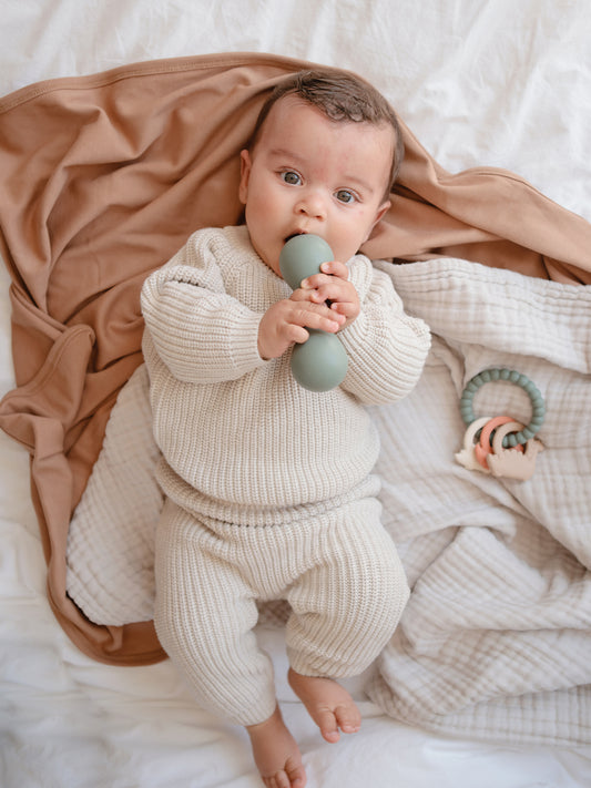 SONAJERO SILICONA CAMBRIDGE BLUE Mushie KIDSME