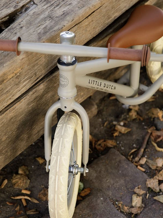 BICICLETA DE EQUILIBRIO OLIVA Little dutch KIDSME