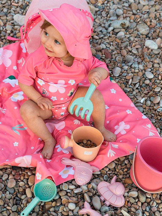 BAÑADOR PAÑAL VOLANTES PROTECCIÓN SOLAR FLOWERS Monneka KIDSME