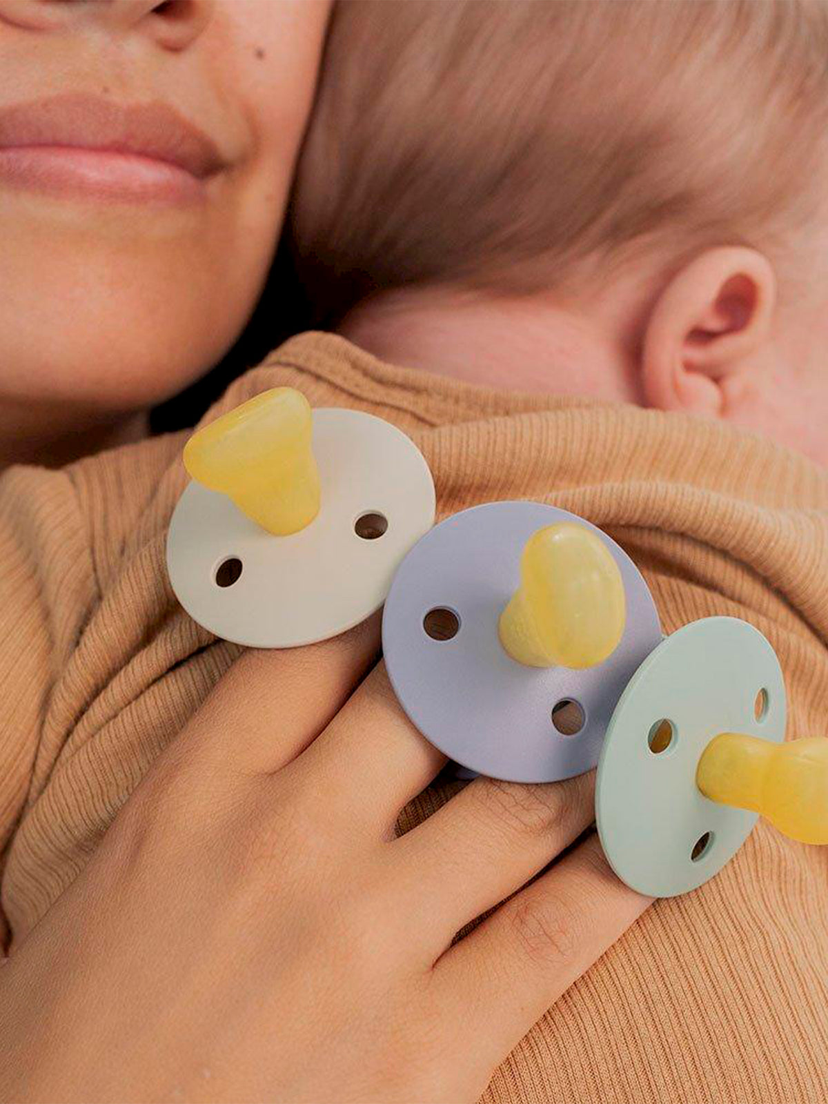 PACK 2 CHUPETES BIBS SIMÉTRICA SAND/IRON 2 TALLAS BIBS KIDSME