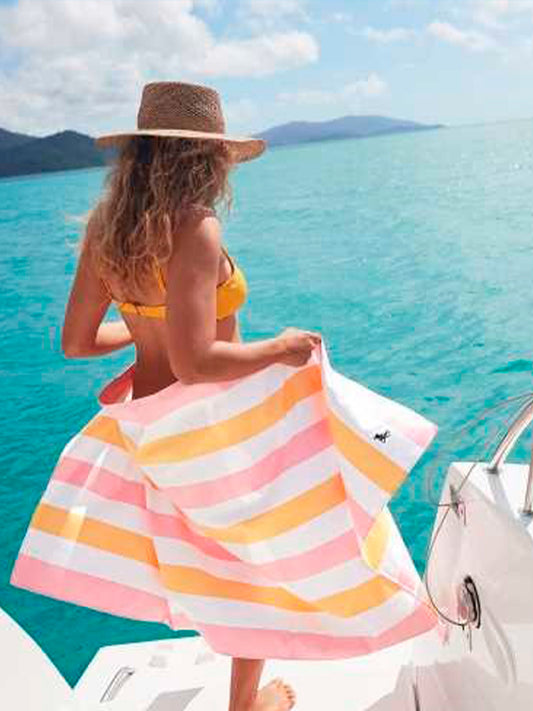 TOALLA PLAYA MICROFIBRA SUMMER CORAL-MOSTAZA PASTEL Dock & Bay KIDSME